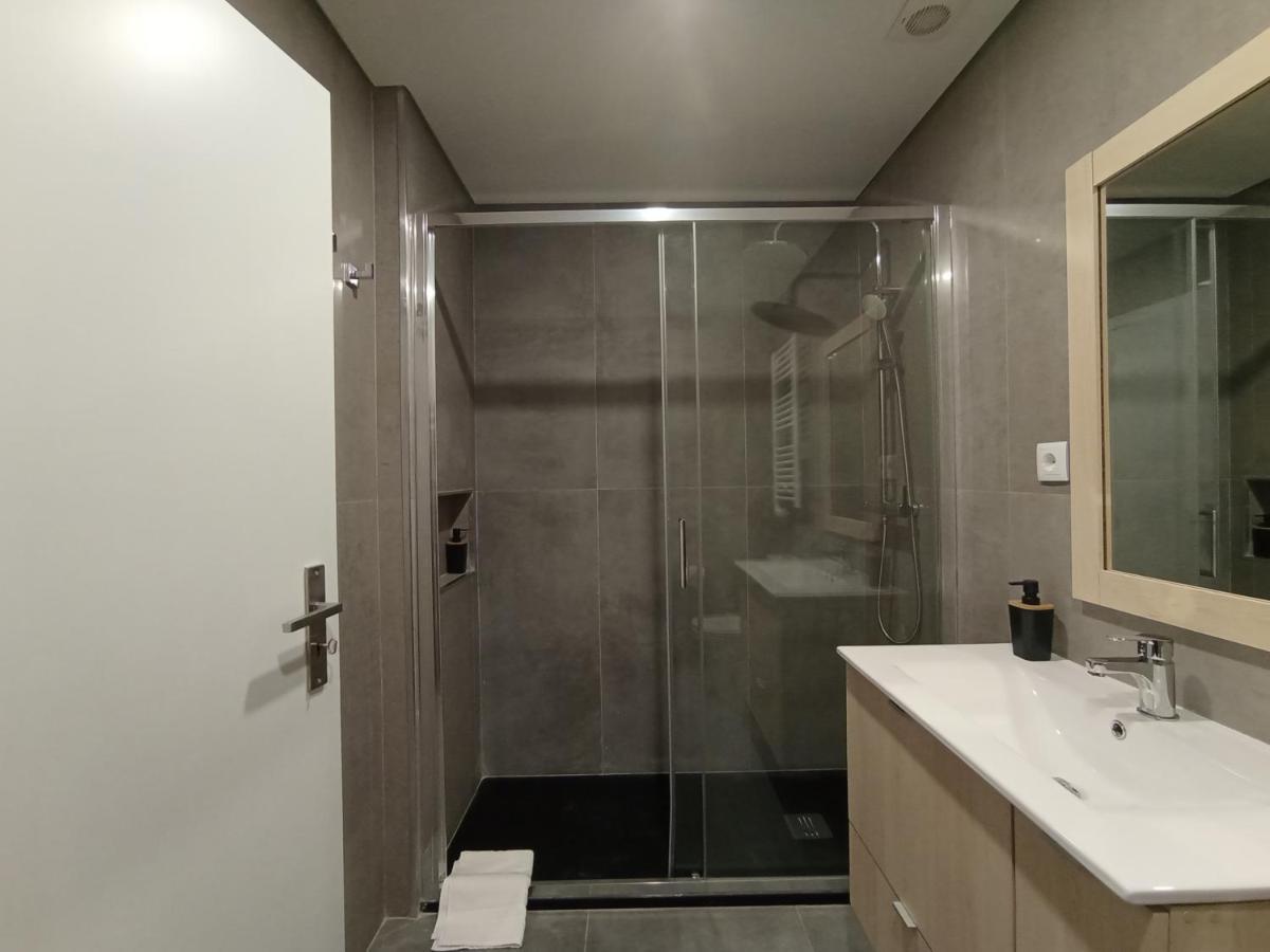 715 Gale Apartment Wi-Fi, Estacionamento ポルト エクステリア 写真