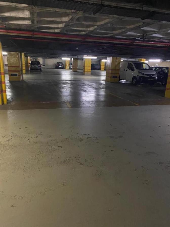 715 Gale Apartment Wi-Fi, Estacionamento ポルト エクステリア 写真
